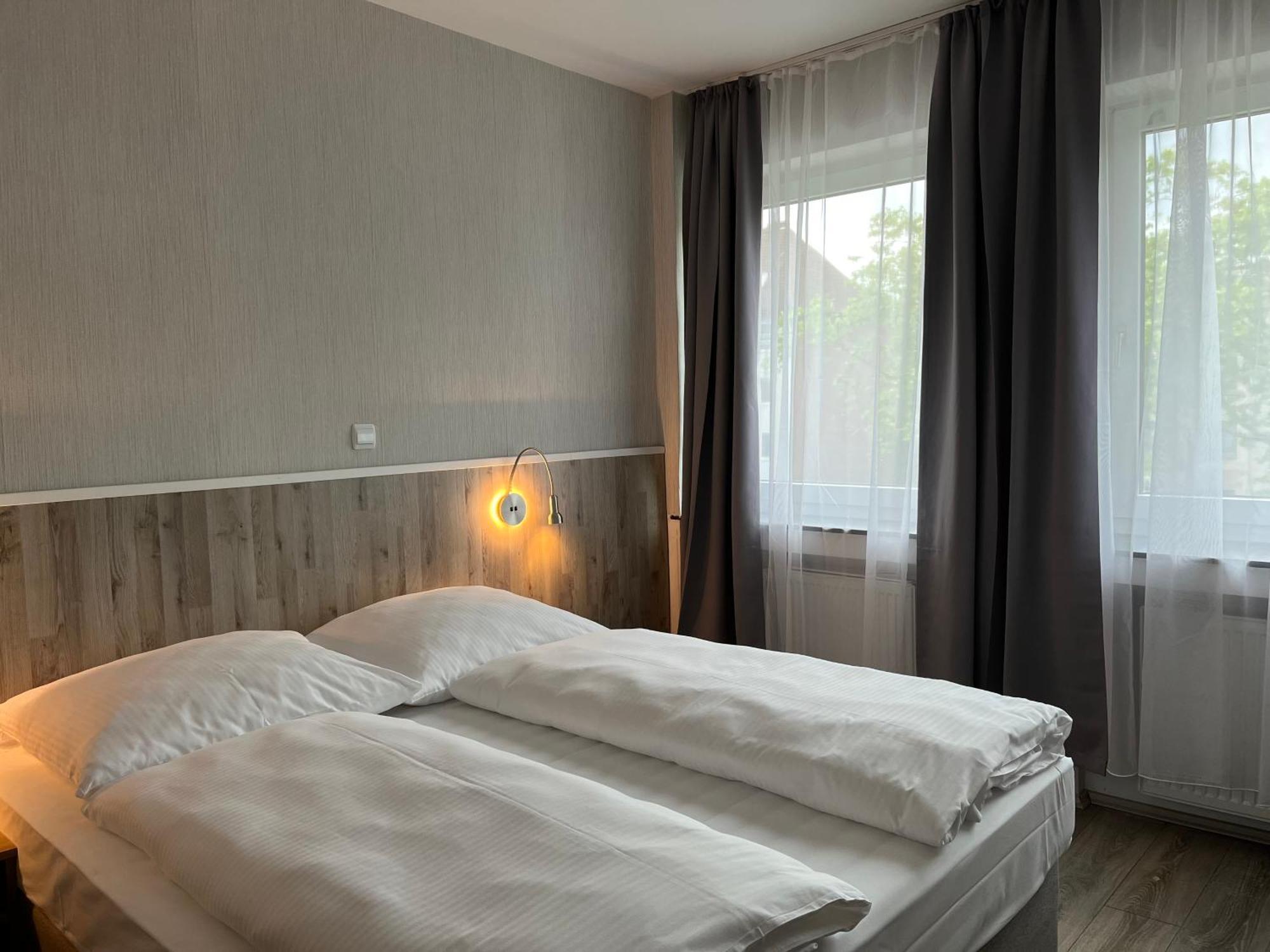 Skyline Hotel Hanovre Extérieur photo